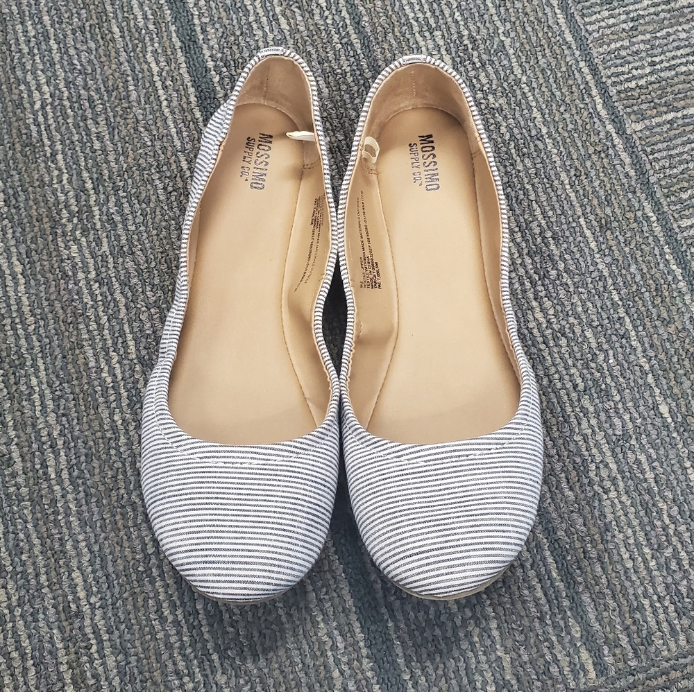Mossimo Blue/White Striped Ballet Flat Size 9.5